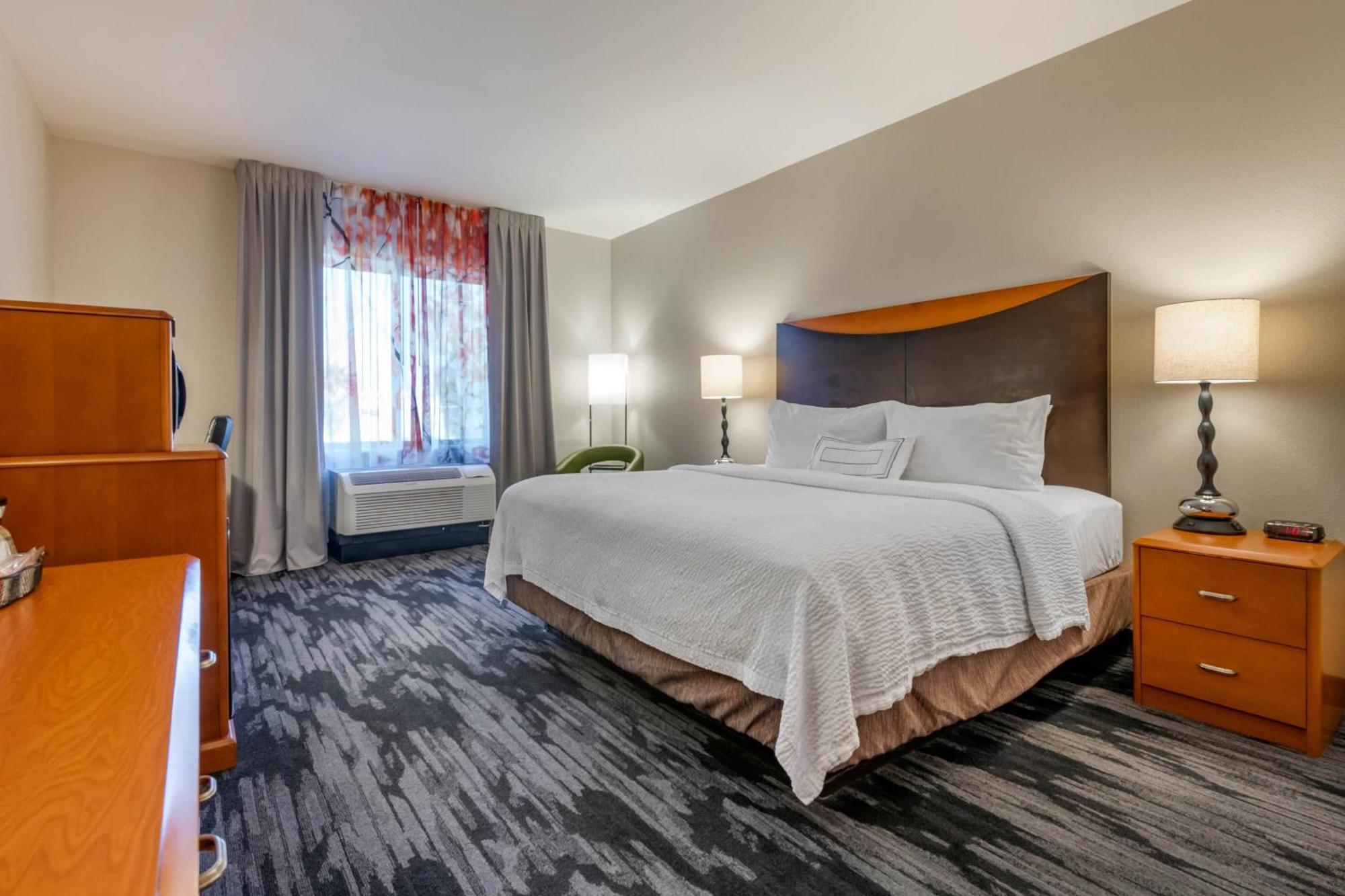 Fairfield Inn And Suites Holiday Tarpon Springs Экстерьер фото