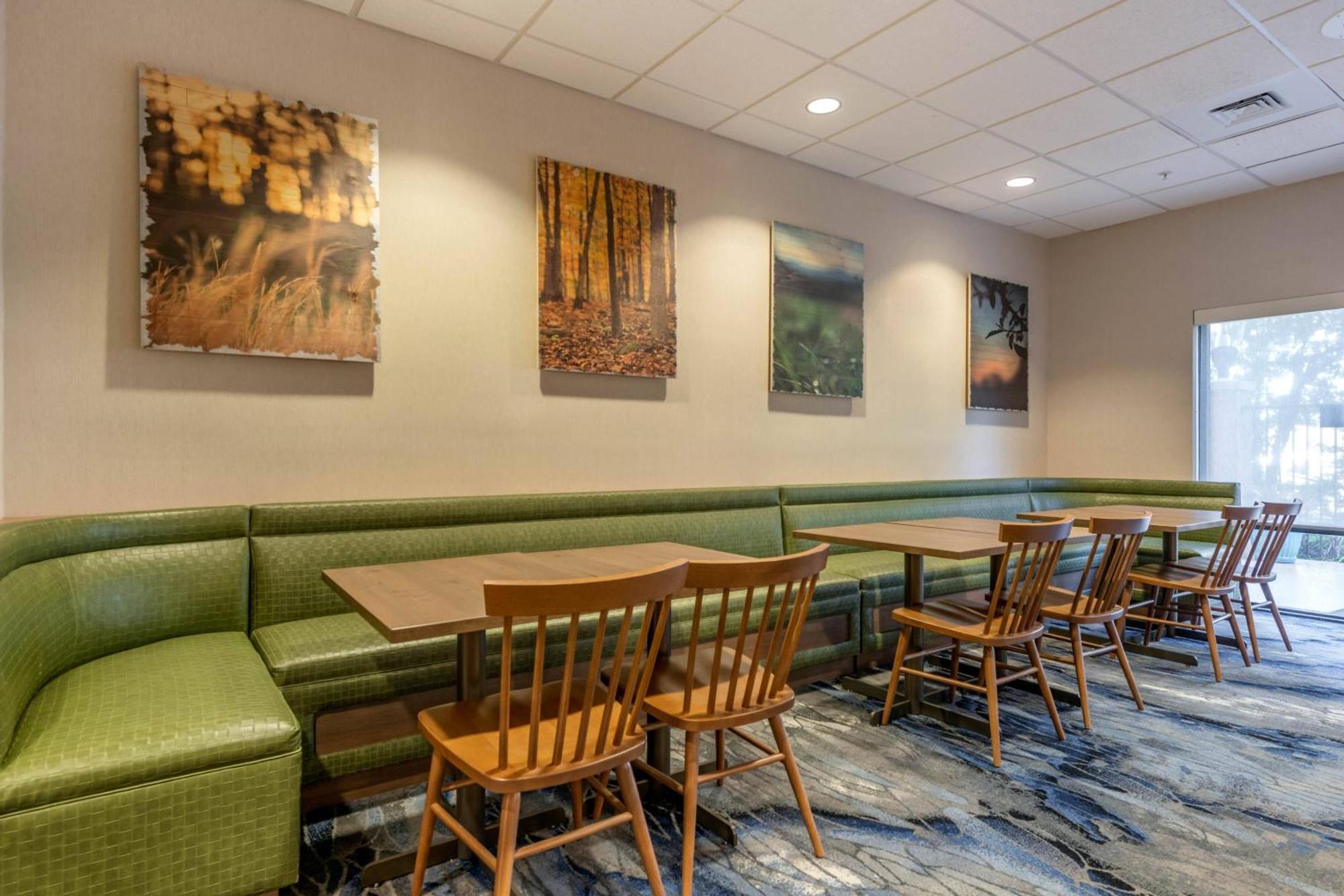 Fairfield Inn And Suites Holiday Tarpon Springs Экстерьер фото